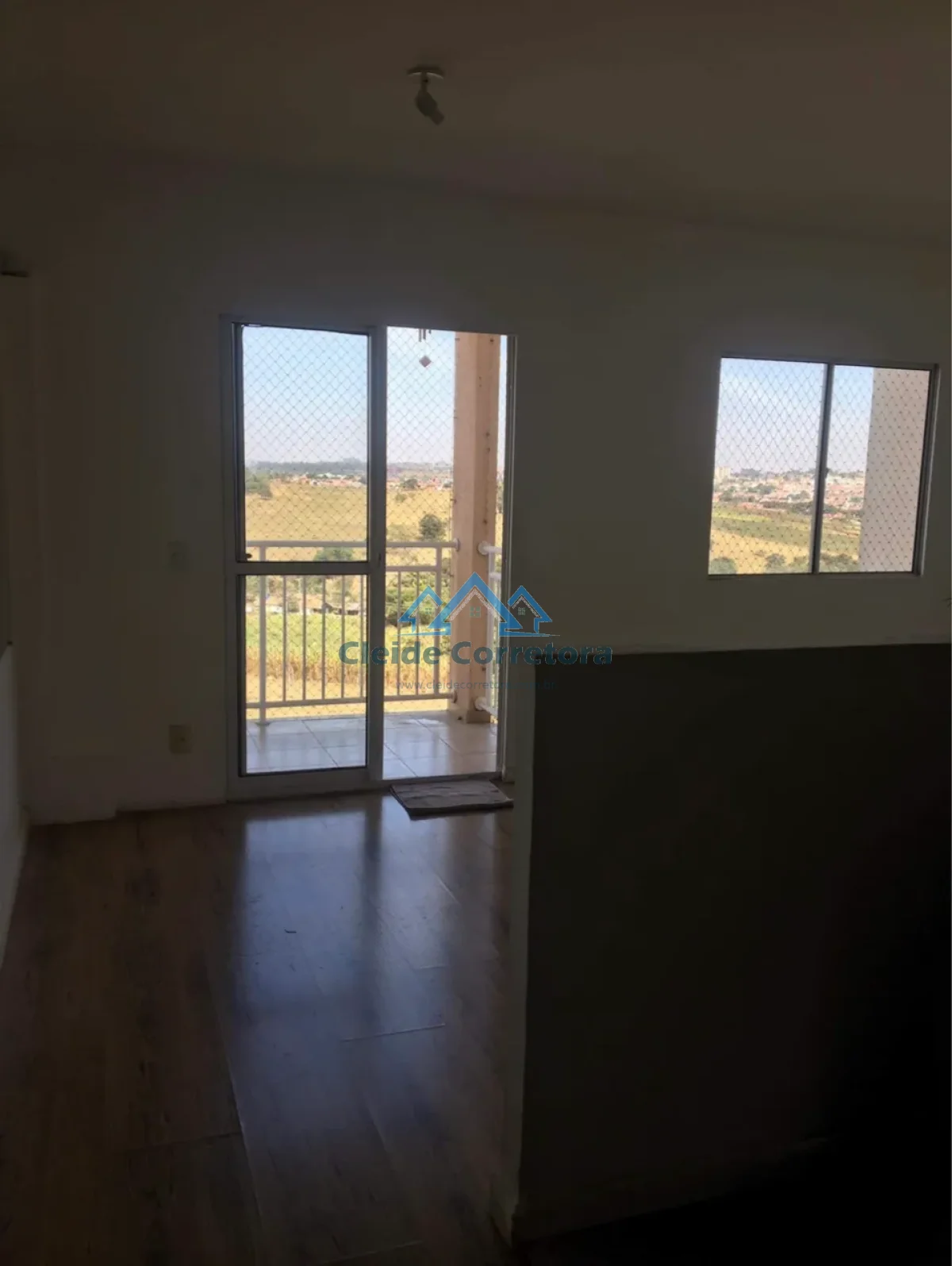 Apartamento Cond. Ipê Roxo