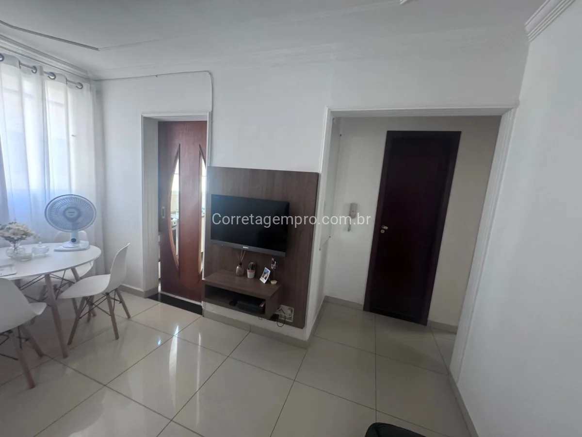 Apartamento no Condomínio Andorinhas