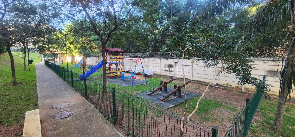 EXCELENTE LOCALIZAÇÃO DIVISA COM PAULIINIA