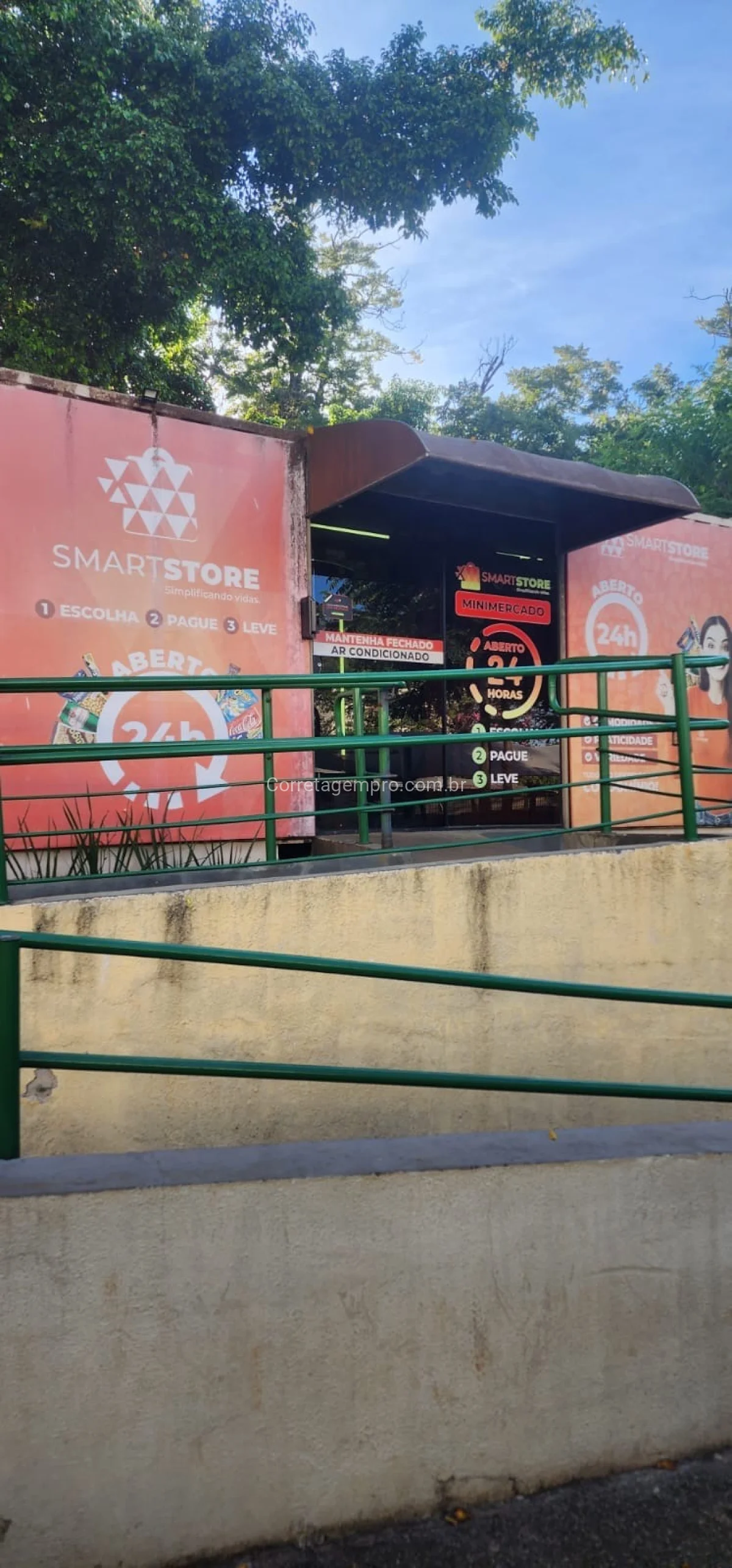 EXCELENTE LOCALIZAÇÃO DIVISA COM PAULIINIA