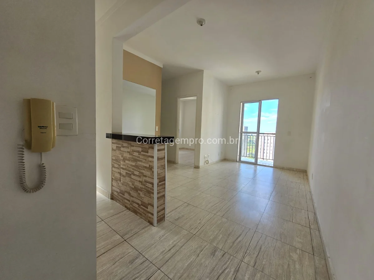 OPORTUNIDADE DE APARTAMENTO COM SUITE E VARANDA