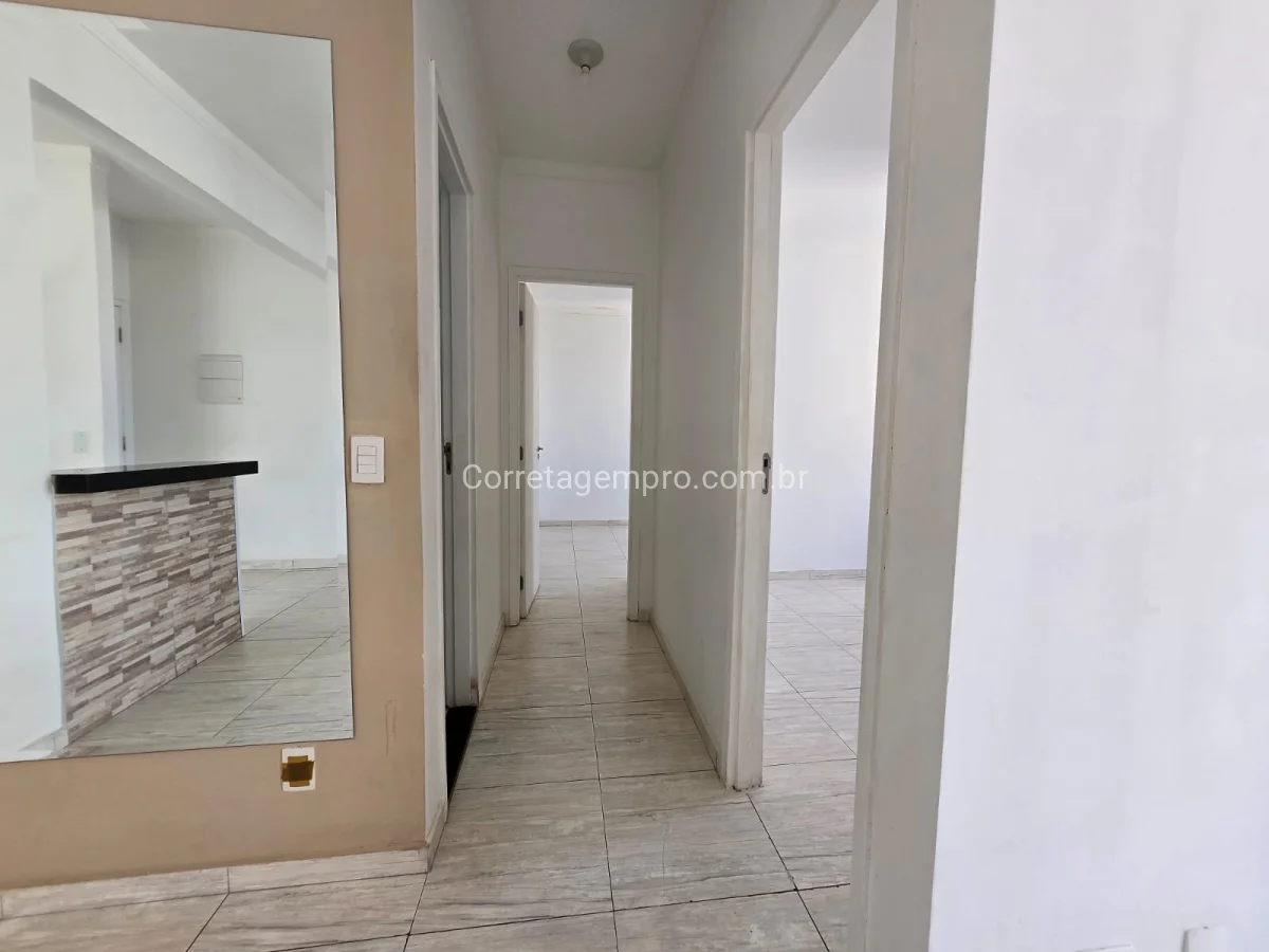 OPORTUNIDADE DE APARTAMENTO COM SUITE E VARANDA