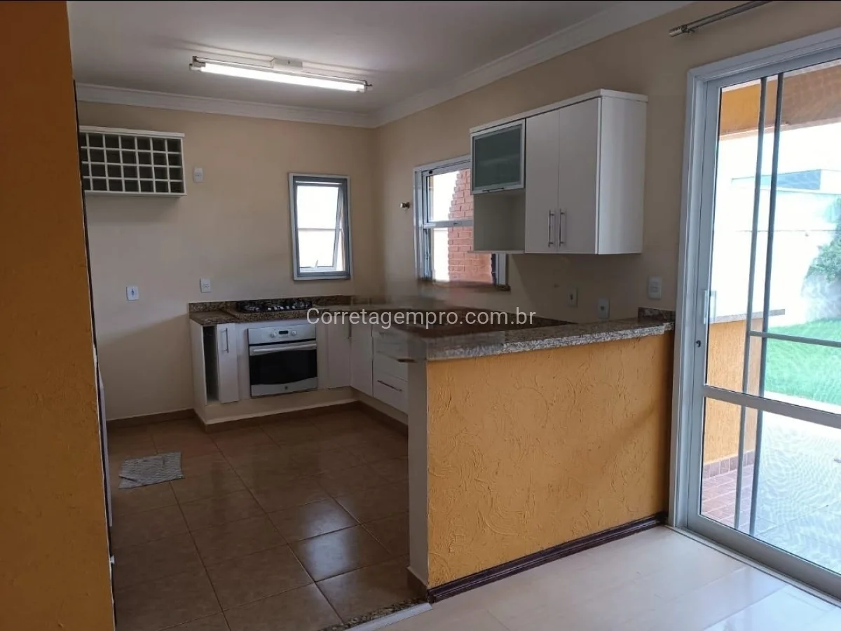 Casa em Condomínio