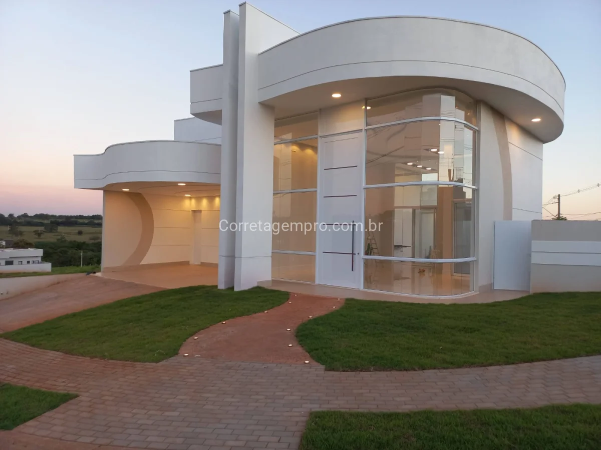 Maravilhosa Casa no  Condomínio Vista Jardim