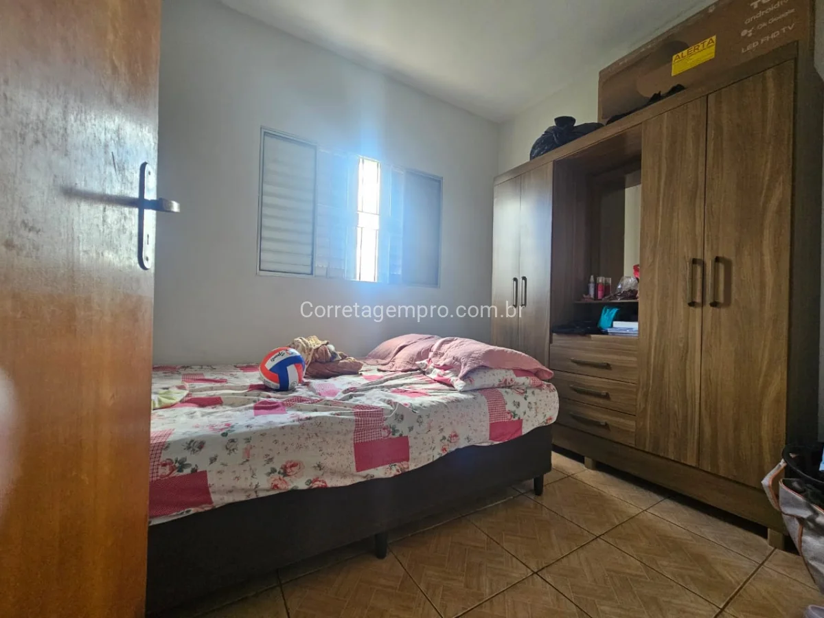EXCELENTE OPORTUNIDADE DE CASA EM REGIÃO NOBRE DE PAULÍNIA