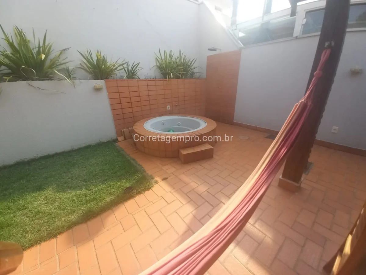 Casa de canto super quintal