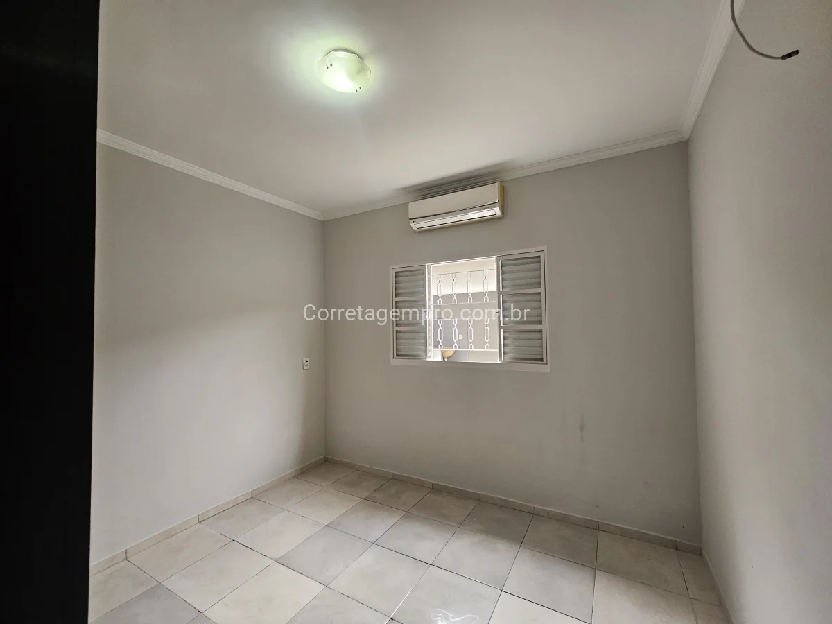 Casa no centro de Sumaré