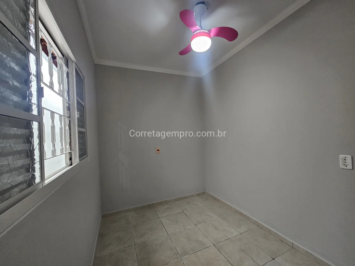 Casa no centro de Sumaré