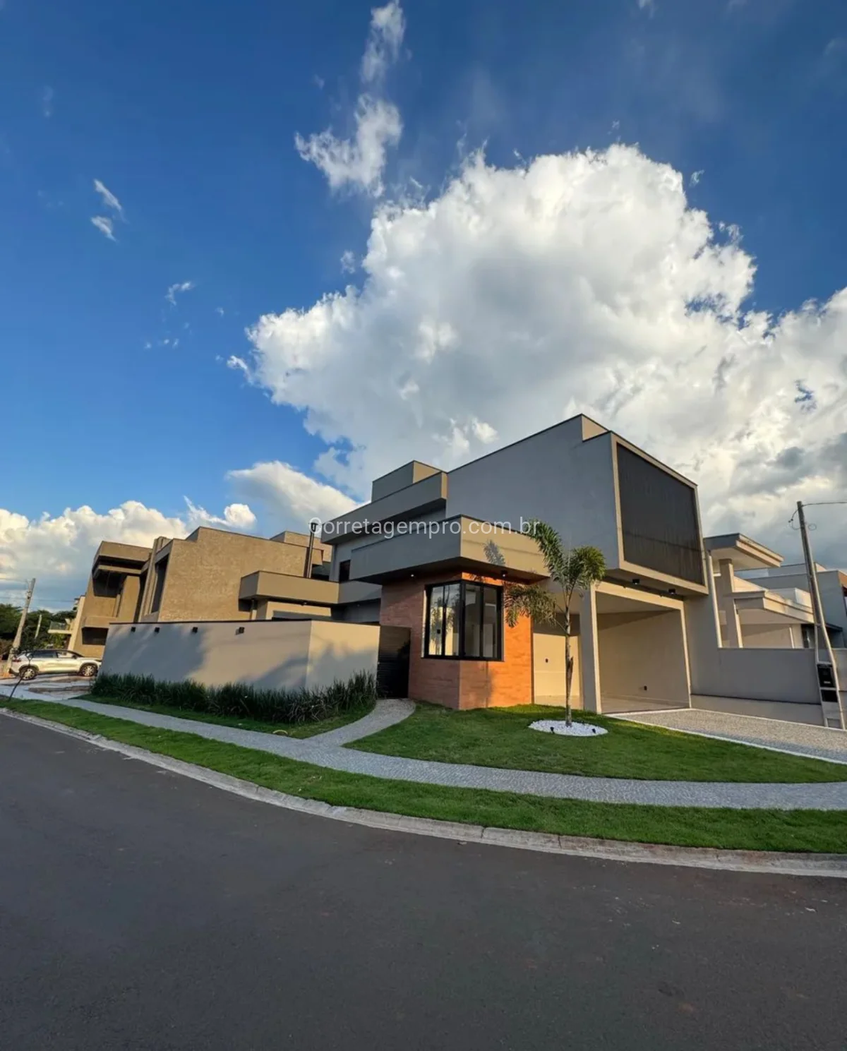 Sobrado Alto padrão á venda em Paulínia