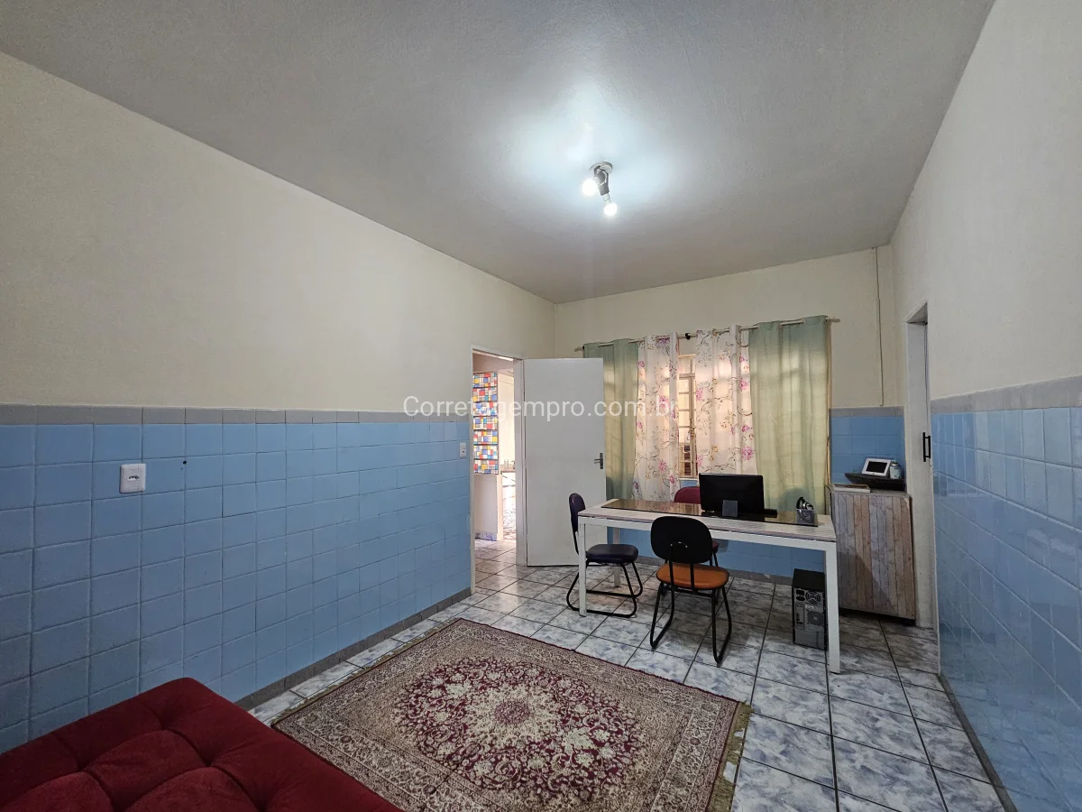 Casa boa bem no centro de nova veneza