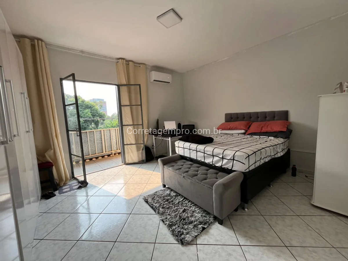 Sobrado na AV. Rebouças,