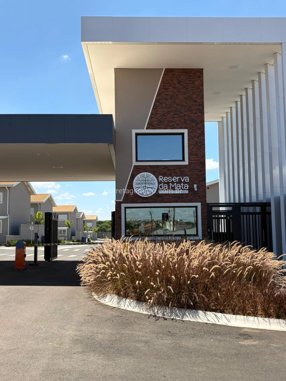 Sobrado em condomínio fechado RESERVA DA MATA