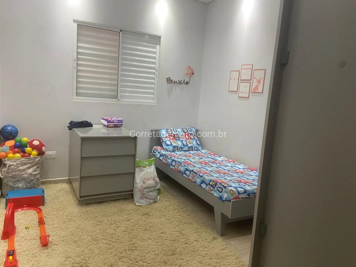 CASA AMPLA COM ACABAMENTO DE PRIMEIRA LINHA