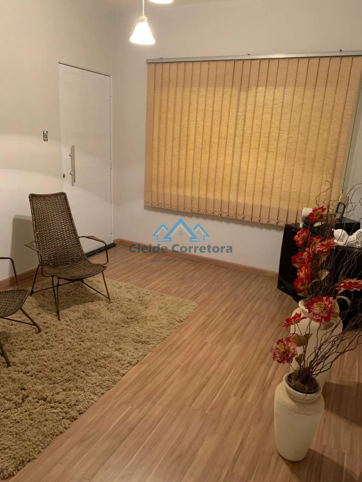 Casa reformada na Vila Menuzzo
