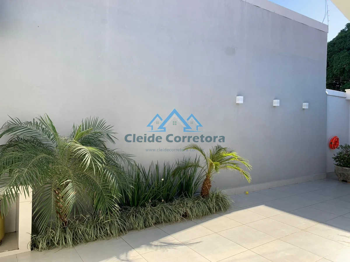Casa reformada na Vila Menuzzo