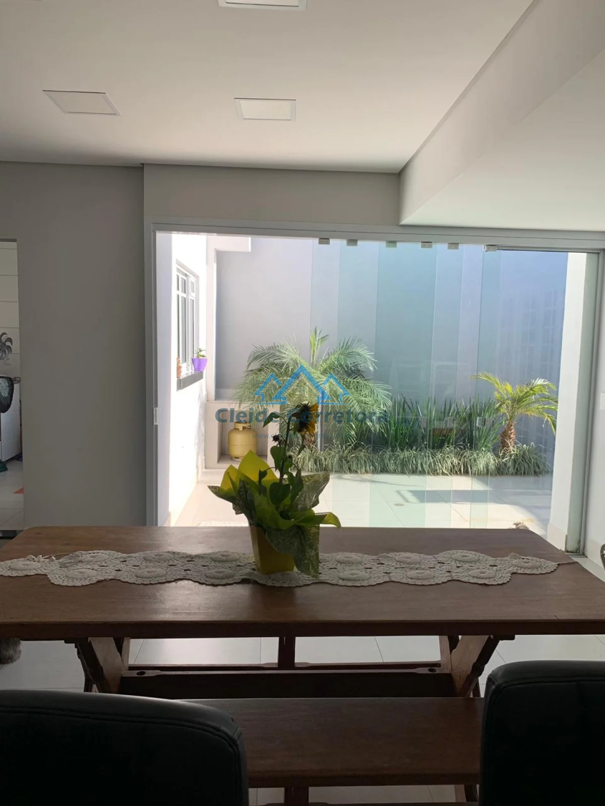 Casa reformada na Vila Menuzzo