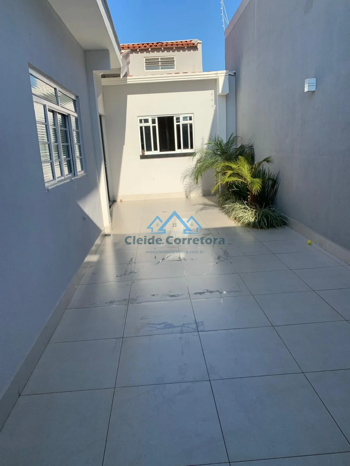 Casa reformada na Vila Menuzzo