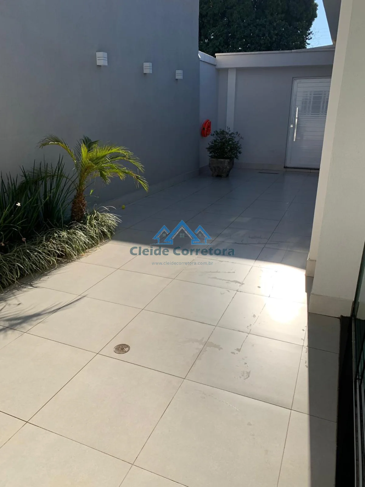 Casa reformada na Vila Menuzzo