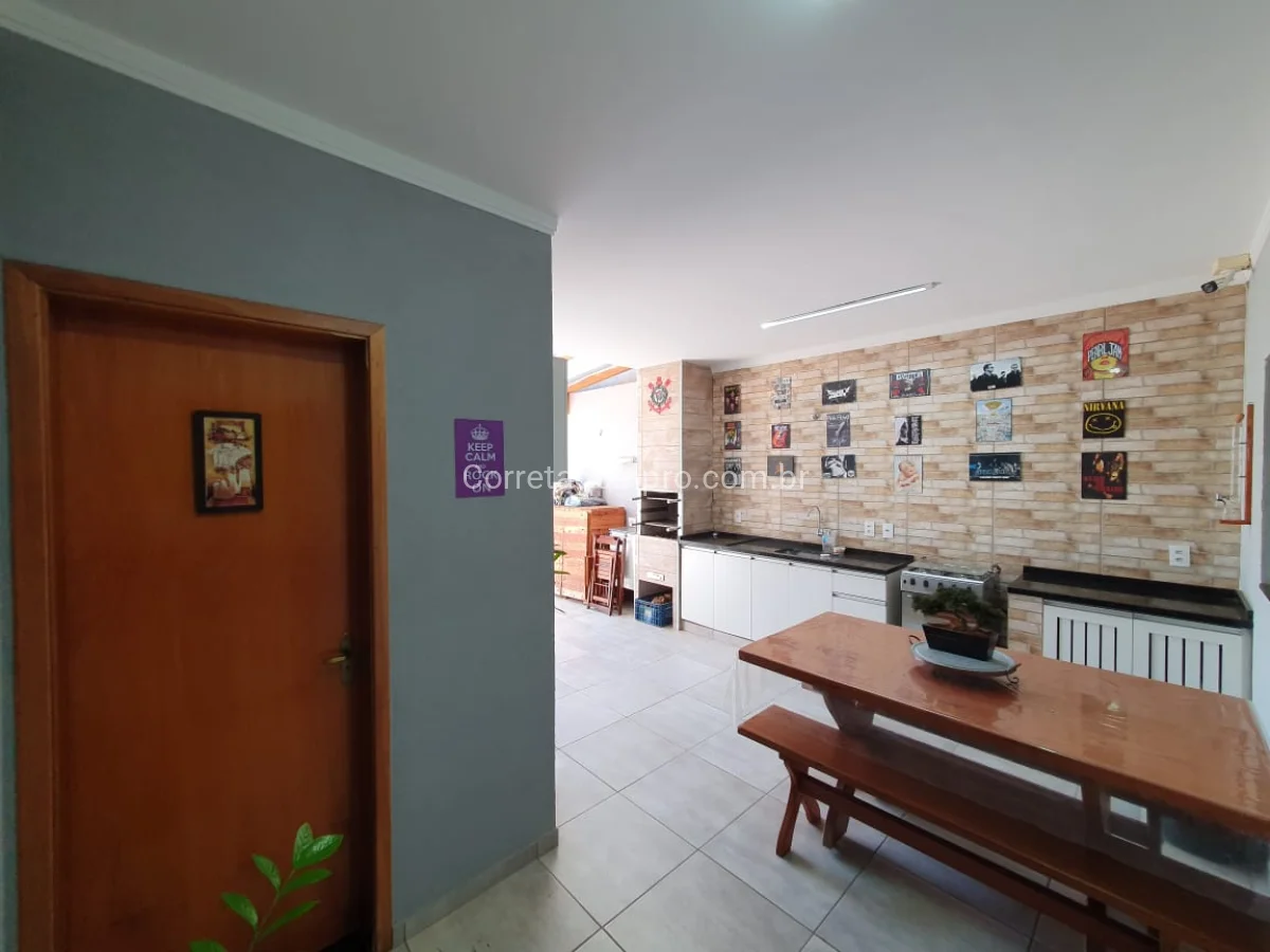 Sobrado com Energia fotovoltaica