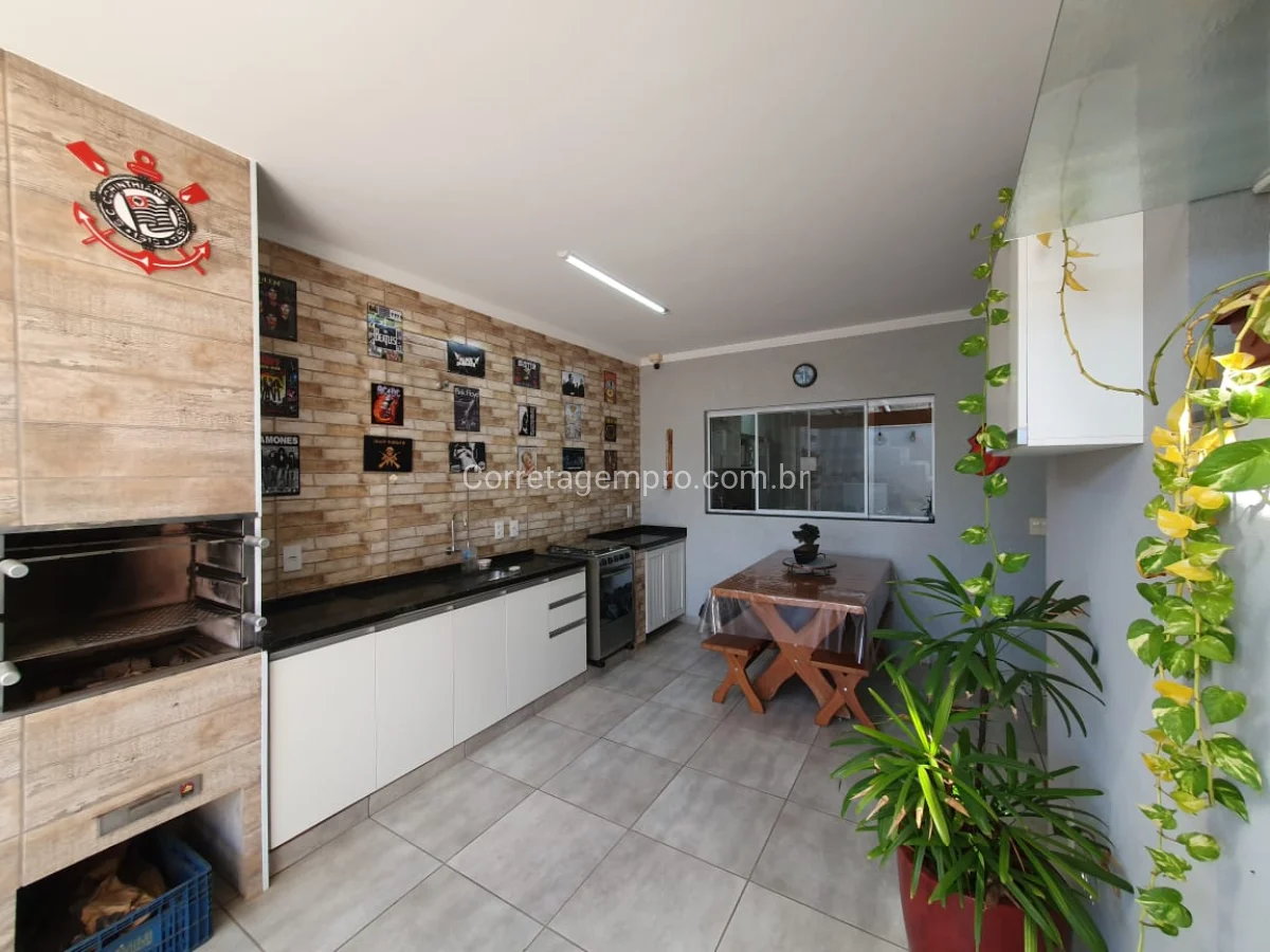 Sobrado com Energia fotovoltaica