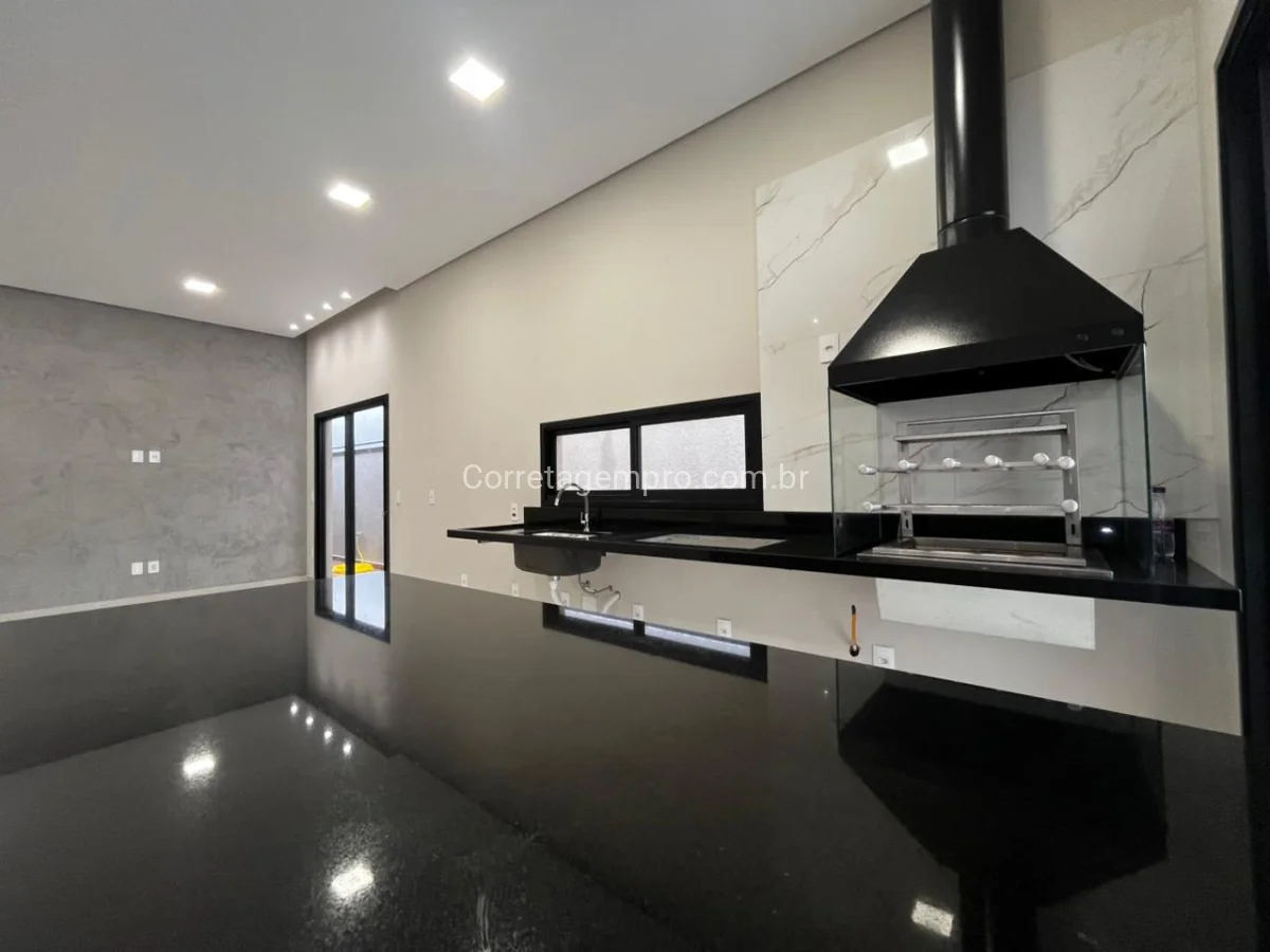 Casa nova incrível no Jardim Macarenko