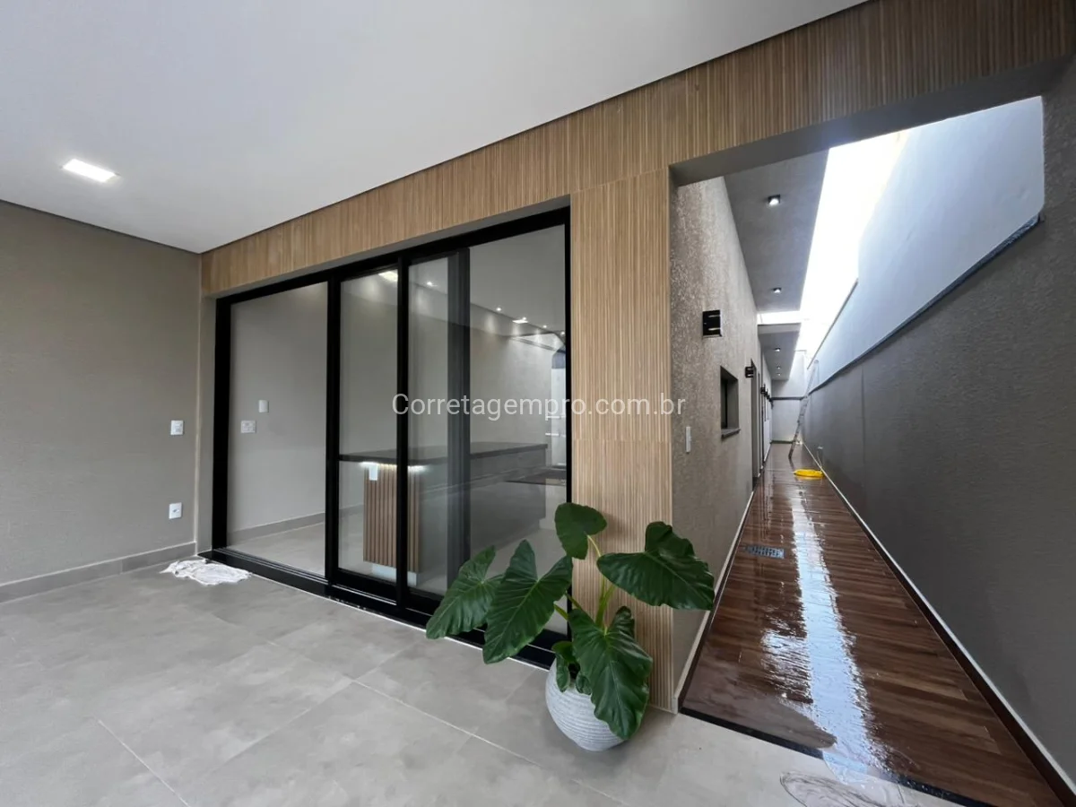 Casa nova incrível no Jardim Macarenko