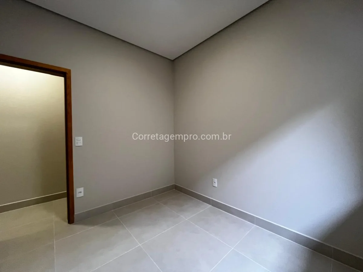 Casa nova incrível no Jardim Macarenko