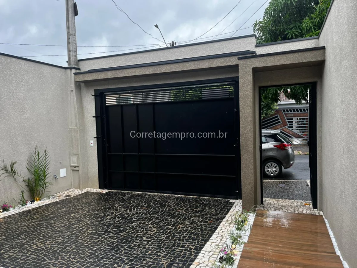 Casa nova incrível no Jardim Macarenko