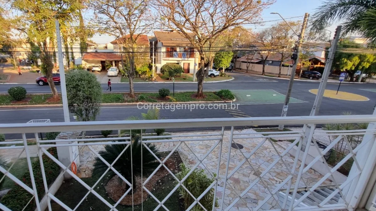 Casa no Condomínio Okinawa