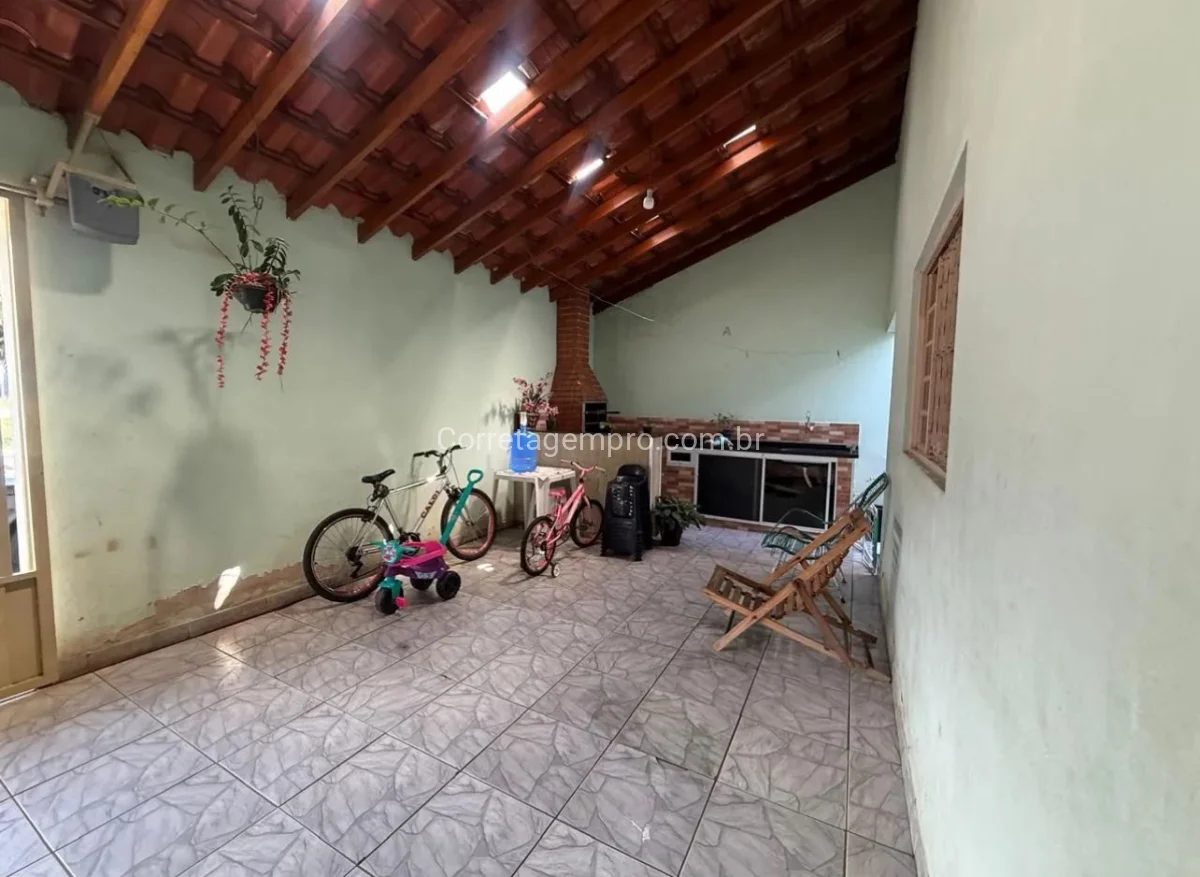 Casa ampla para venda no Jardim Amélia Sumaré