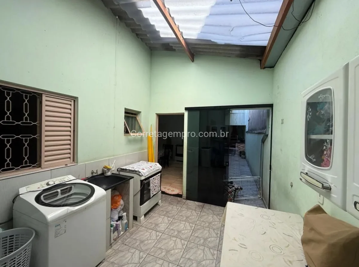 Casa ampla para venda no Jardim Amélia Sumaré