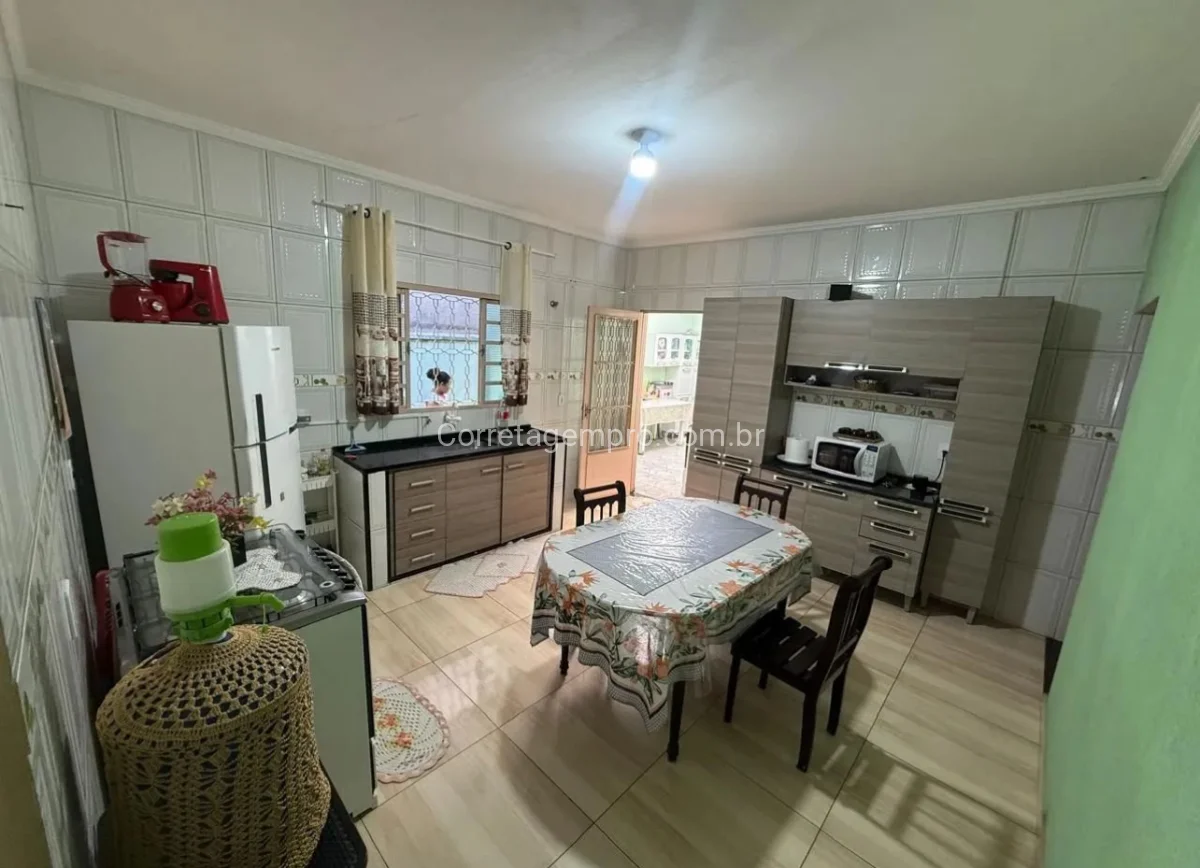 Casa ampla para venda no Jardim Amélia Sumaré