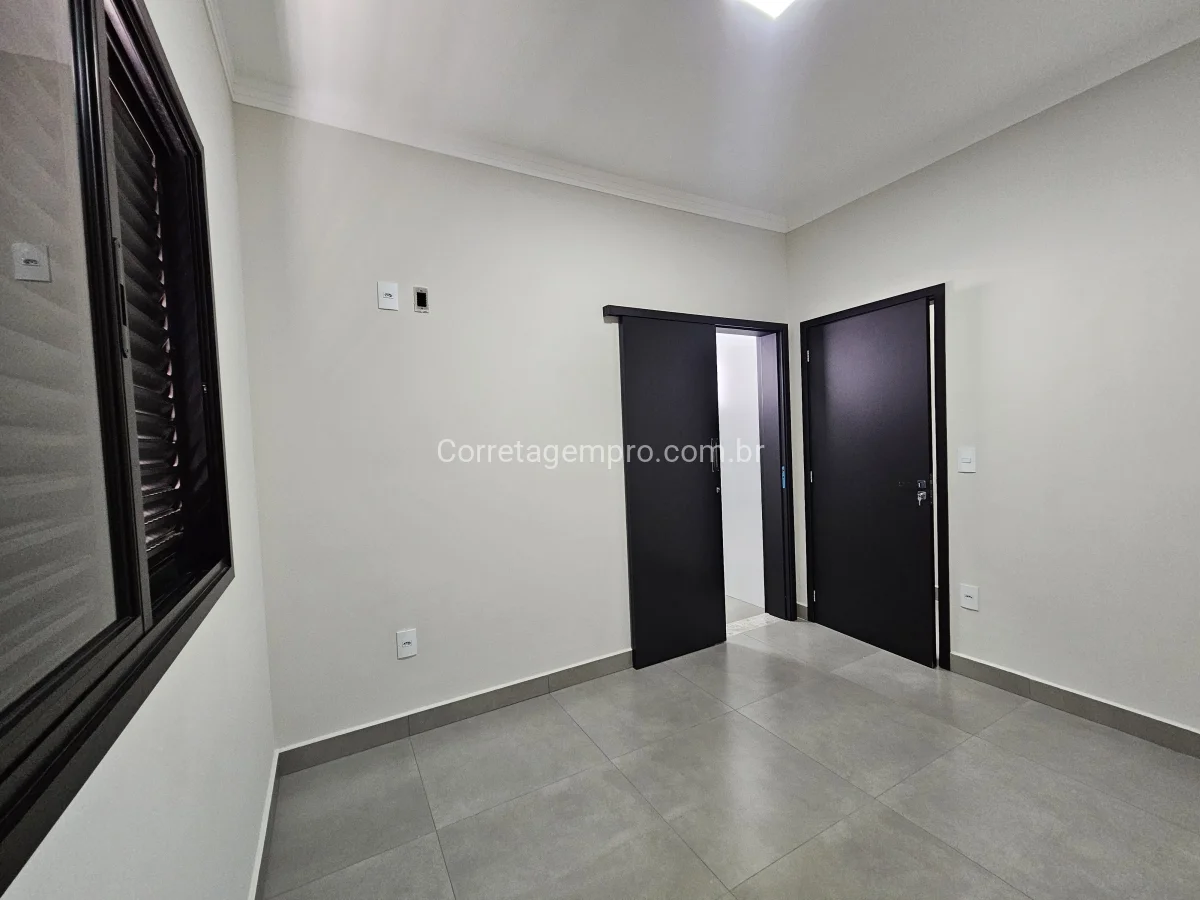 Casa de condomínio 3 suítes