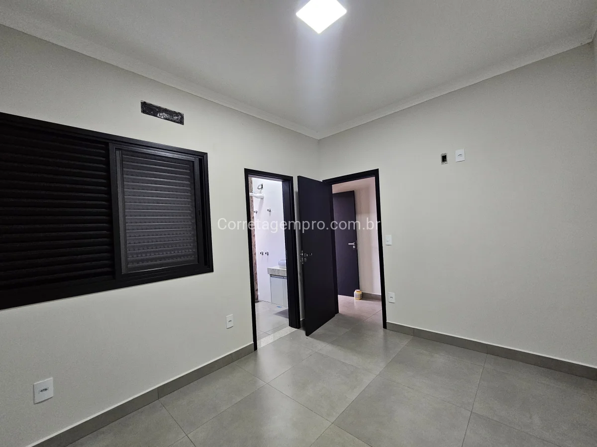 Casa de condomínio 3 suítes