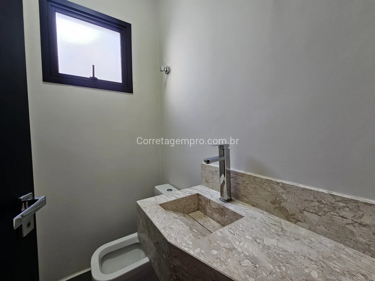 Casa de condomínio 3 suítes