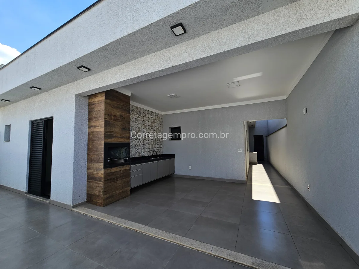 Casa de condomínio 3 suítes