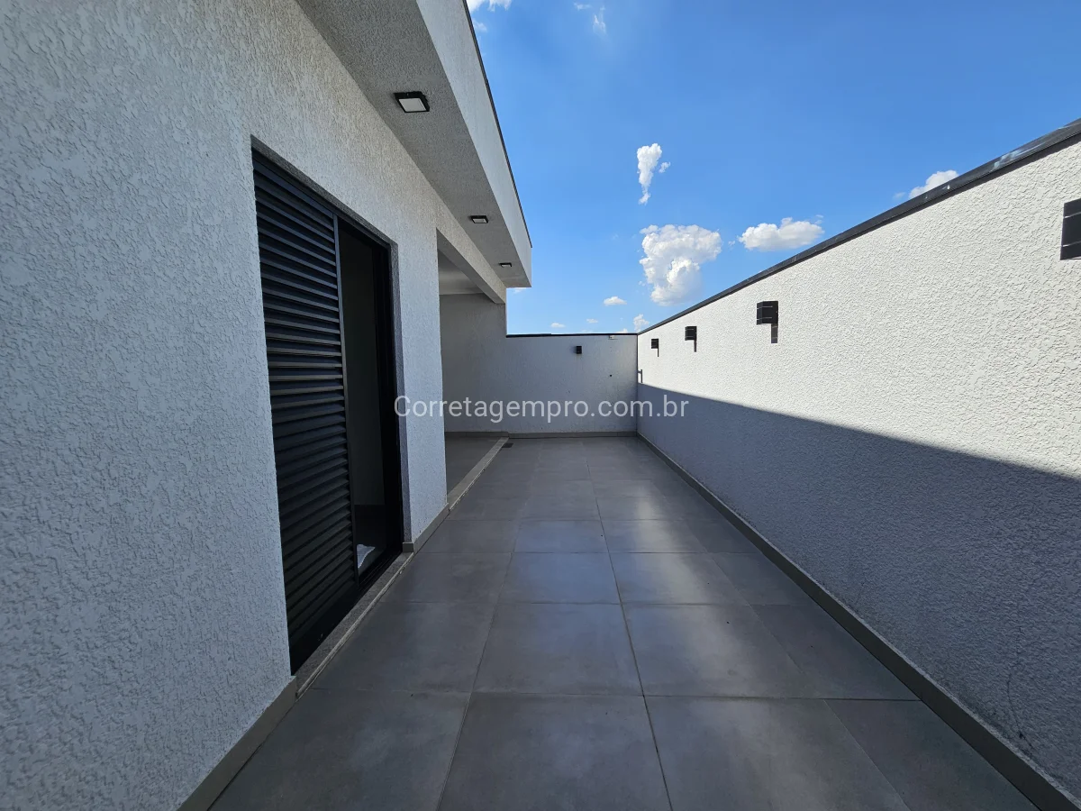 Casa de condomínio 3 suítes