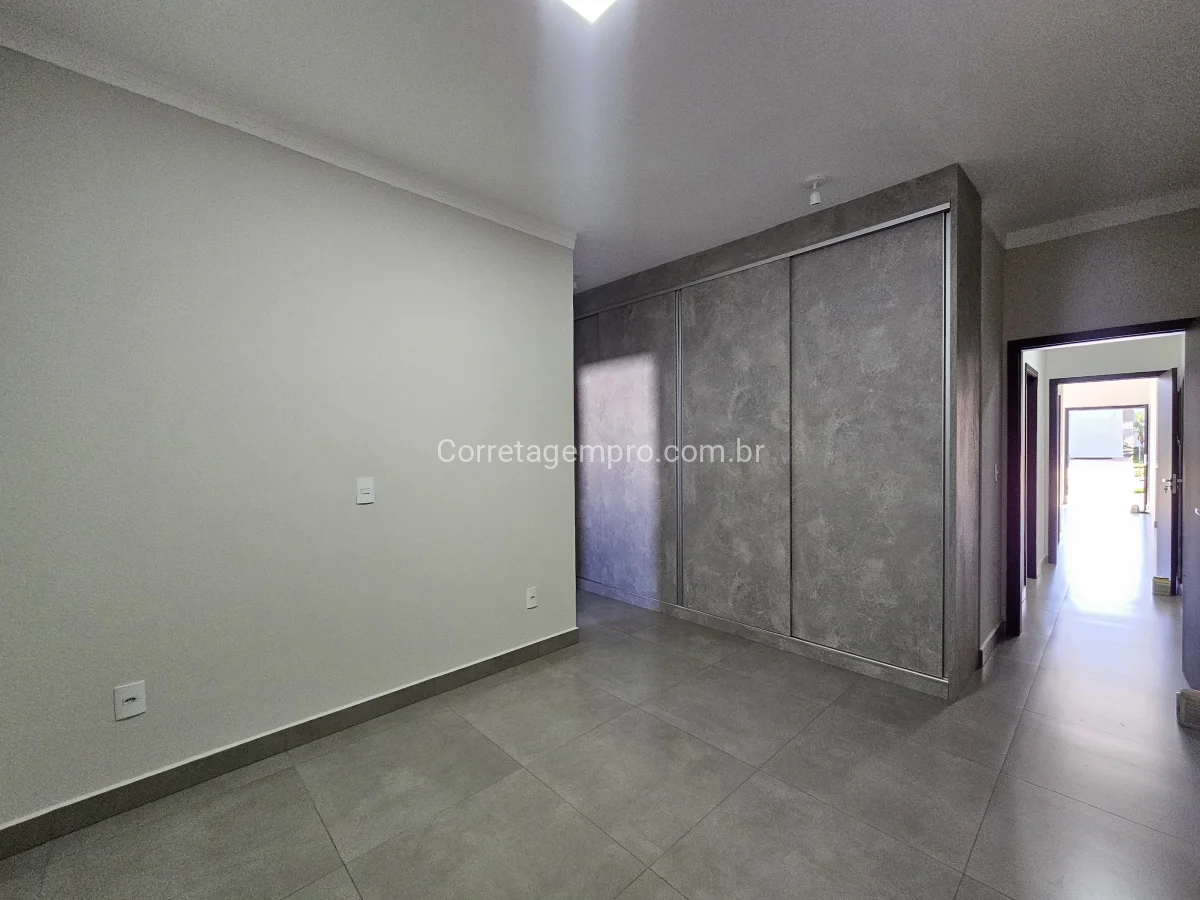 Casa de condomínio 3 suítes