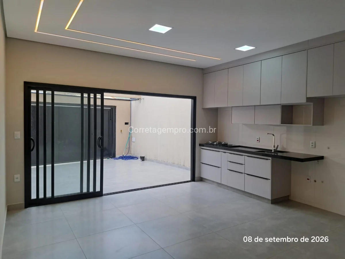 Casa RECÉM CONSTRUÍDA MODERNA E SOFISTICADA