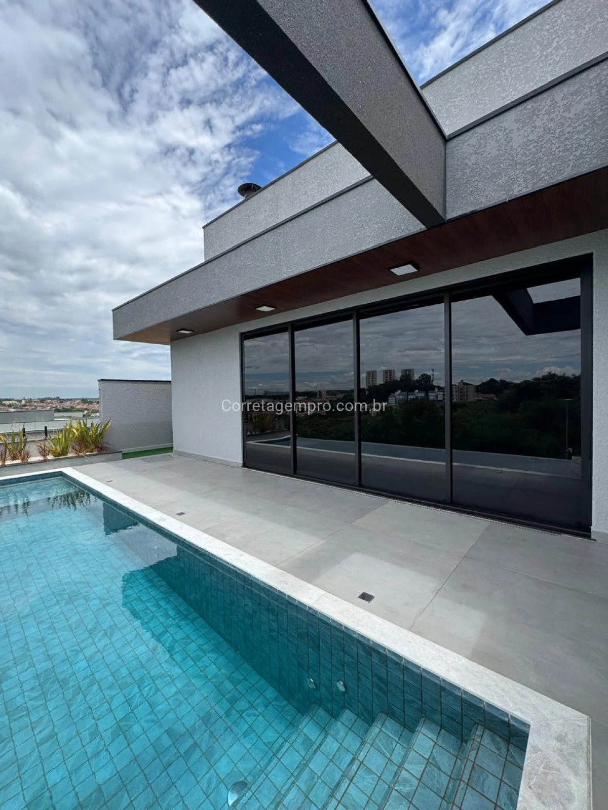 Linda Casa para venda no Dolce Vitá