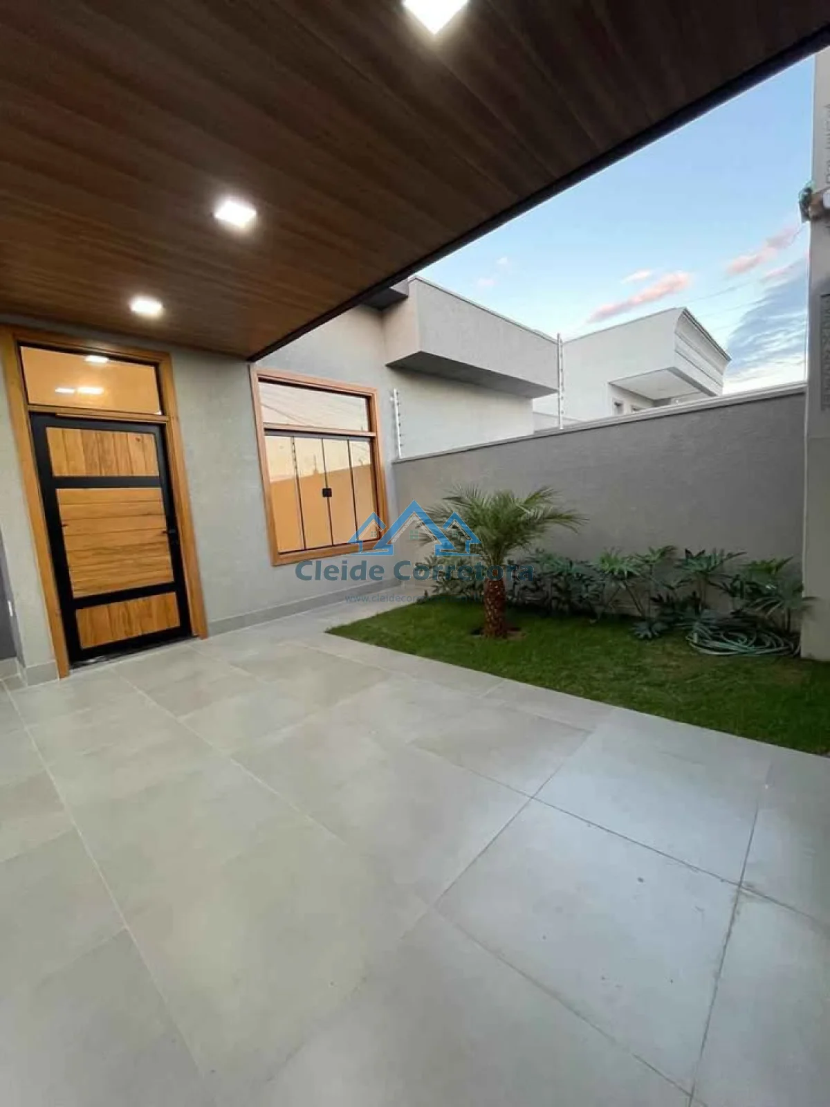 casa NOVA no Jd Dos lagos
