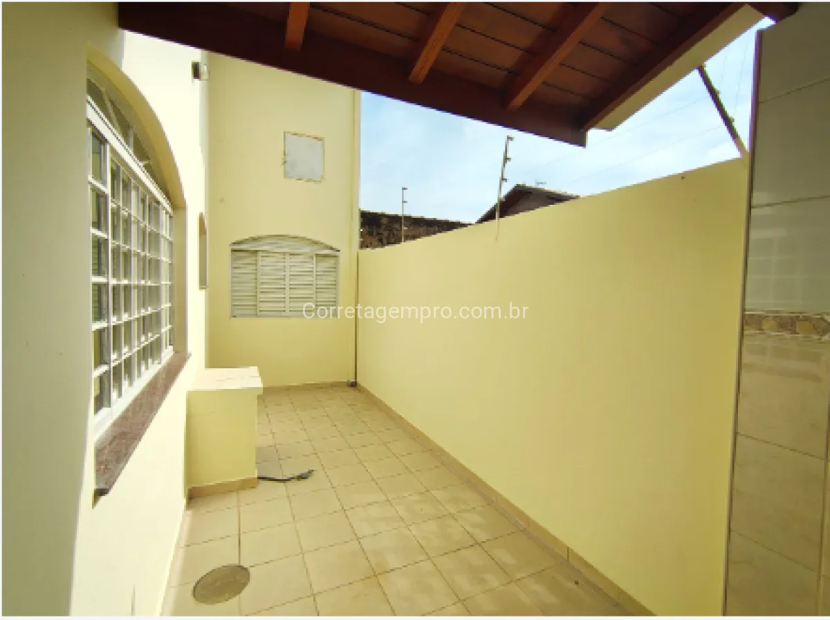 Casa ampla e arejada