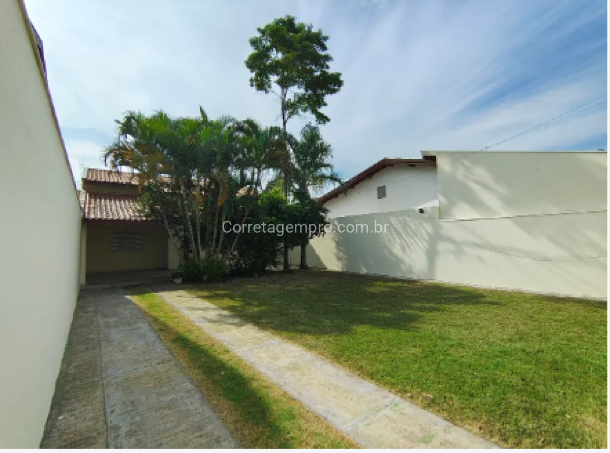 Casa ampla e arejada