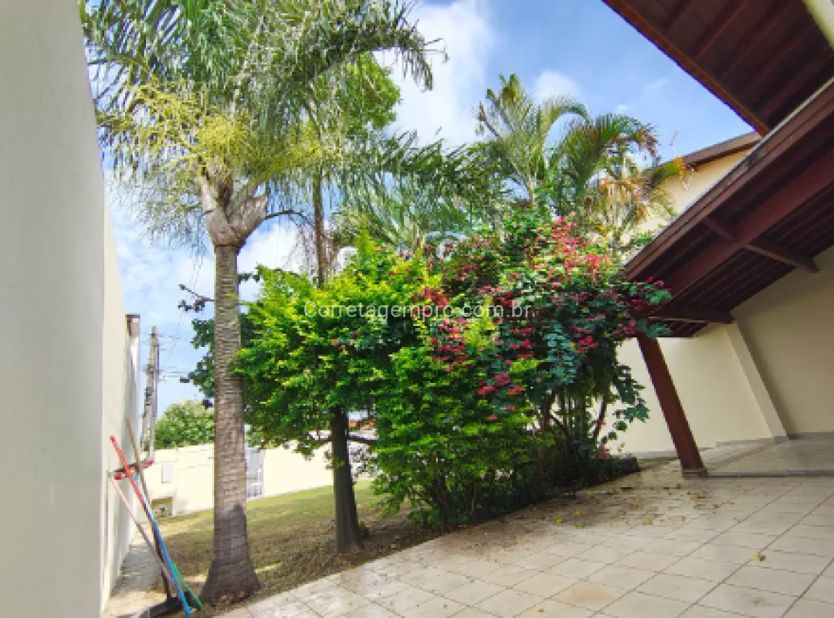 Casa ampla e arejada