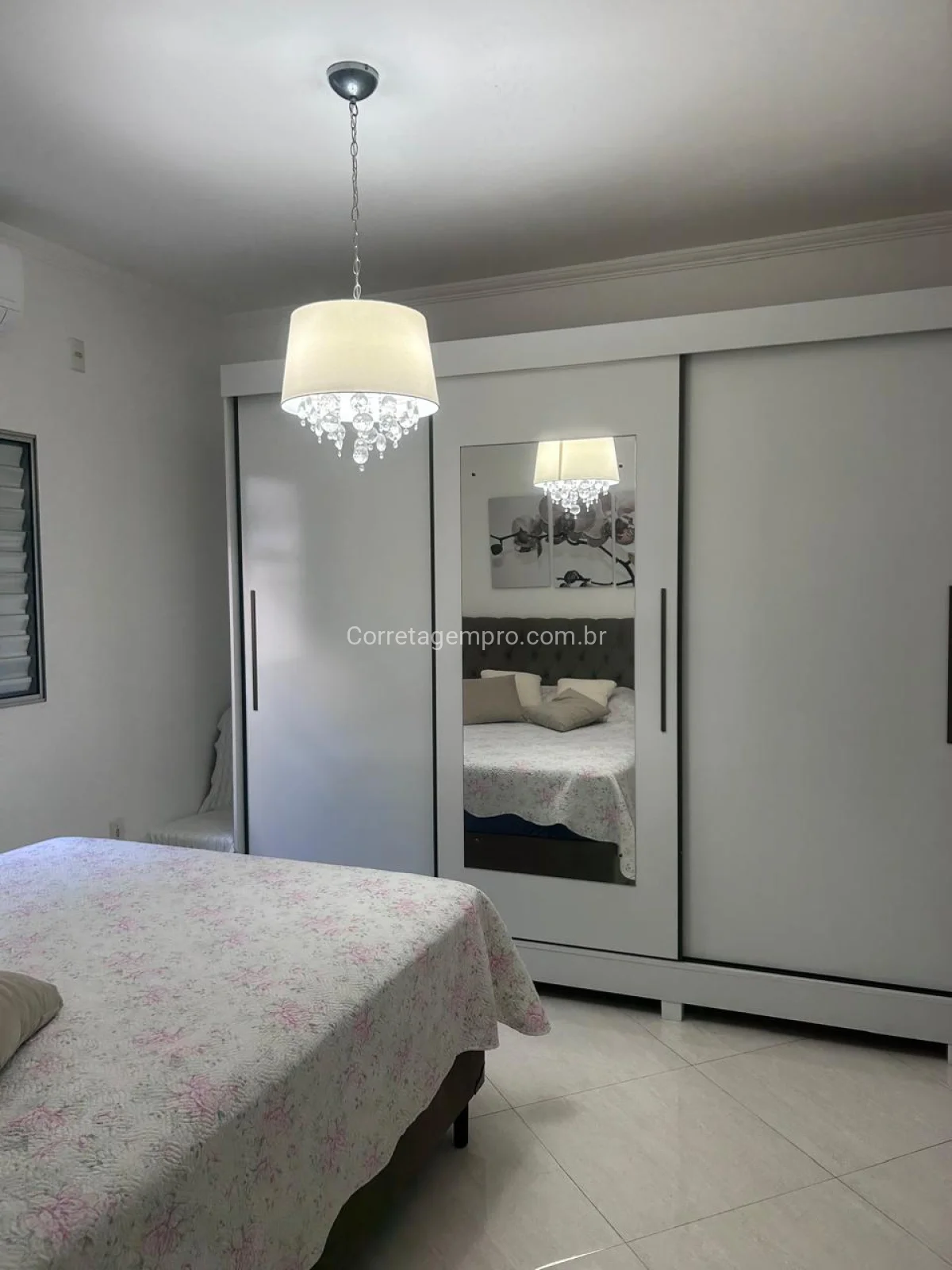 Dallorto meio terreno