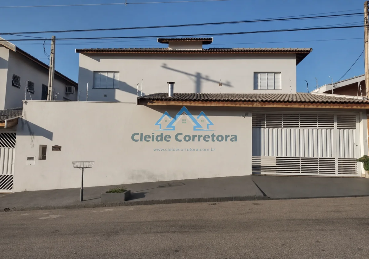 Ótimo sobrado no Jd Alvorada