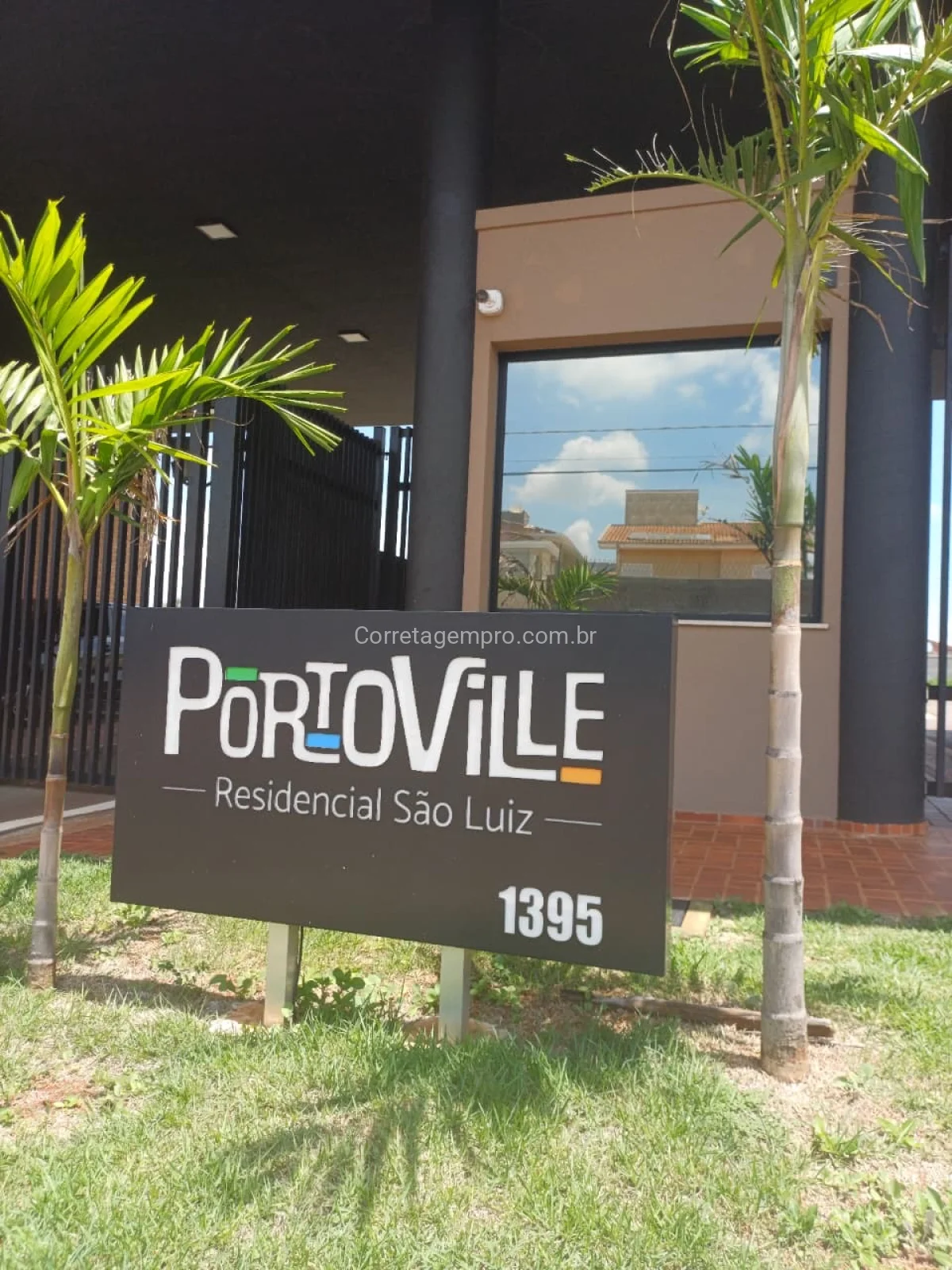Terreno com 370 m2 para venda no Condomínio Porto Ville