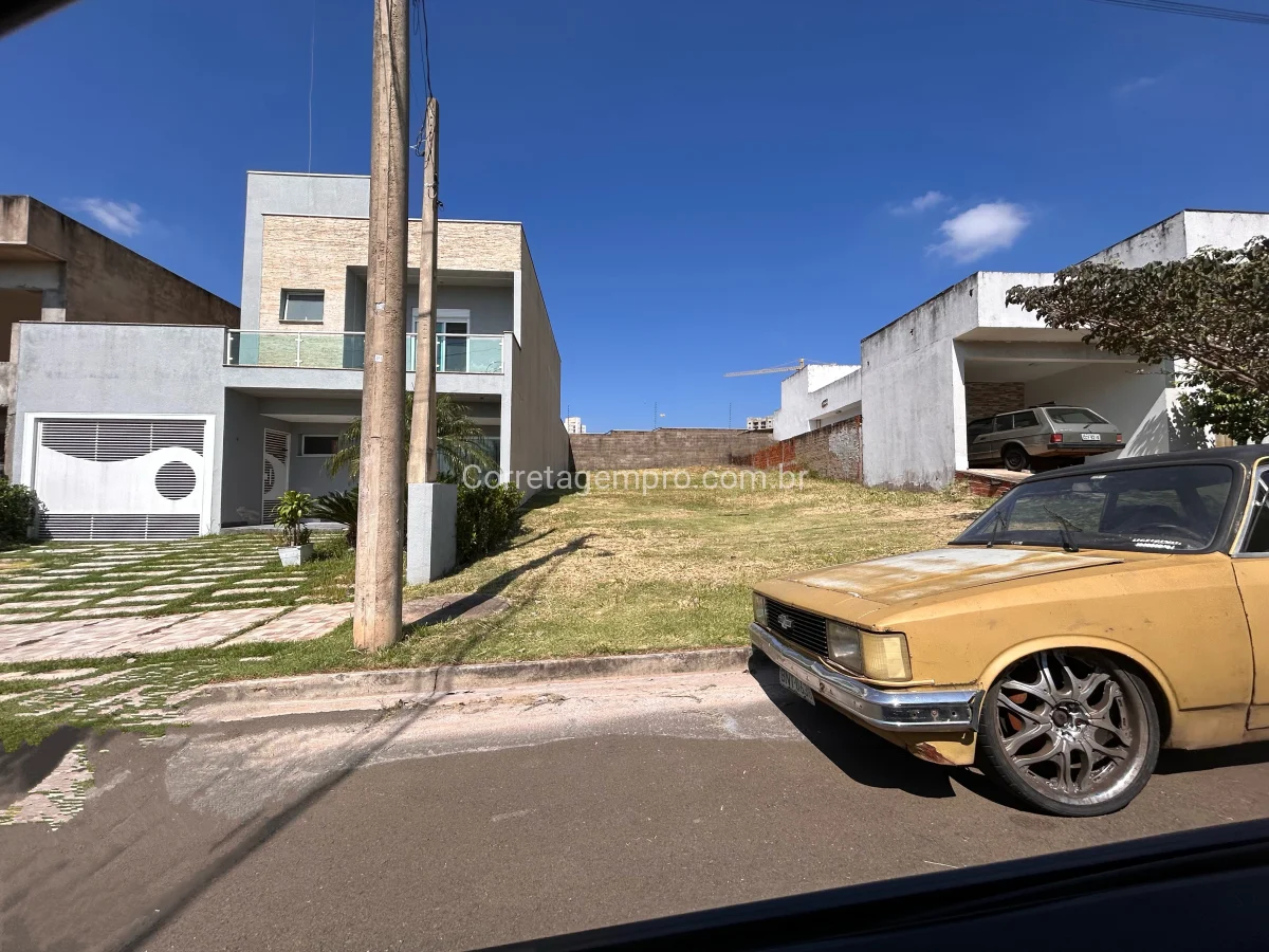 Terreno para venda Sol da manhã no Real Park